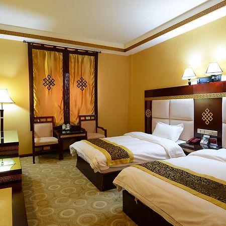 Lanting Yipin Hotel Shangri-La Room photo