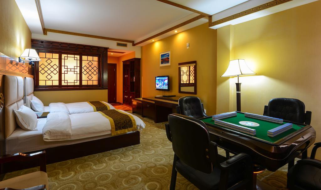 Lanting Yipin Hotel Shangri-La Exterior photo